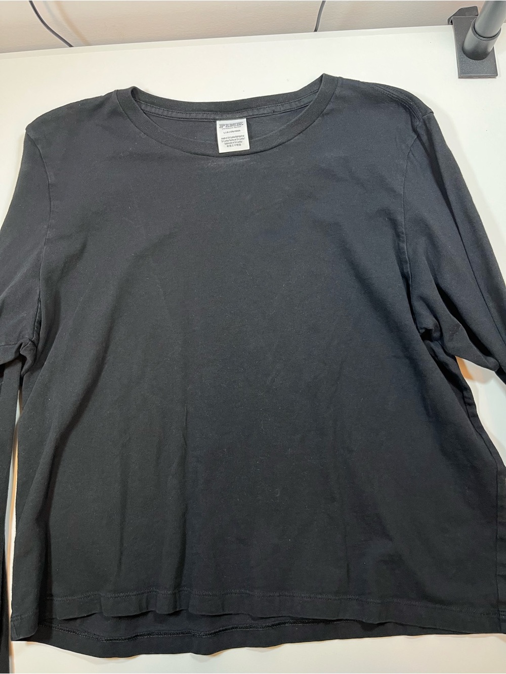 PINK Victoria’s Secret Black Long Sleeve Crew Neck Tee Shirt